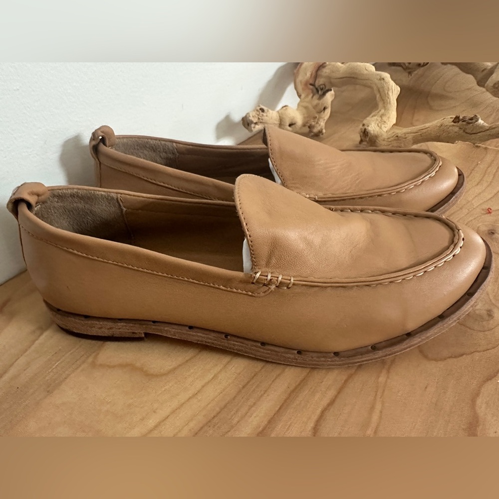 Beek Classic Brown Leather Loafers